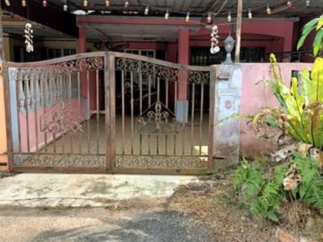 Renovated Teres Dua Tingkat di Bandar Putra Segamat Johor