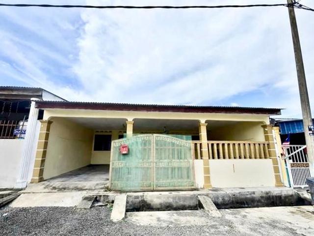 Renovated Teres Setingkat Taman Kesang Damai Jasin Melaka