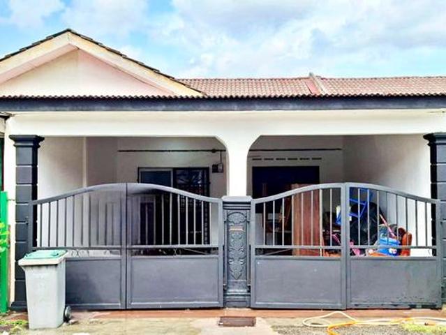 Renovated Teres Setingkat Taman Pengkalan Indah Alor Gajah Melaka