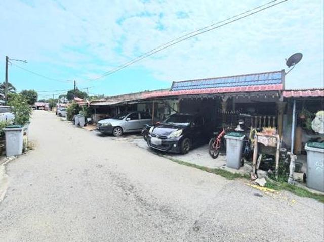 Renovated Teres Setingkat Taman Rumah Awam Pulau Gadong Klebang Melaka