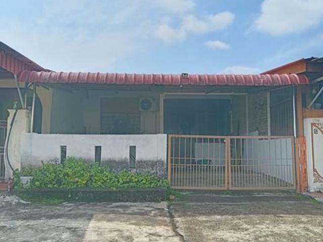 RENOVATED TERES SETINGKAT TAMAN SELASIH Kulim Full Loan Available