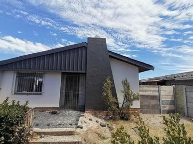 renovated three bedroom house in goodwood
