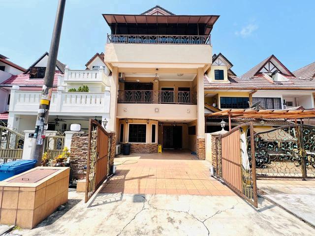 RENOVATED Triple Storey Terrace Bukit Mulia Bukit Antarabangsa Ampang