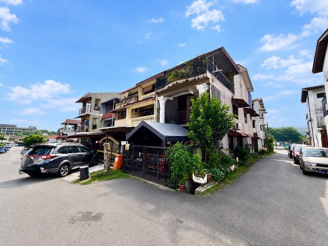 RENOVATED Triple Storey Terrace Taman Seraya Ampang