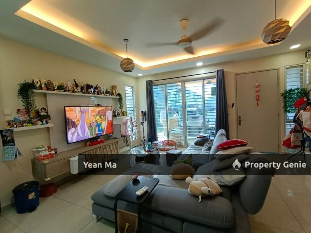 Renovated Unit 2 storey Endlot Acacia Park Phase 3 For Sale