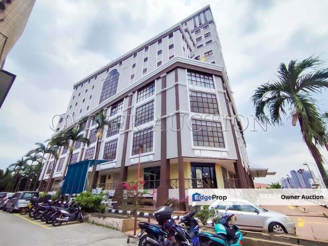 [Renovated unit  Ideal for ready to use office space] Office [3 min walk to shops, banks & eateries along Jalan Othman PJ Old Town, 6 min to Taman J