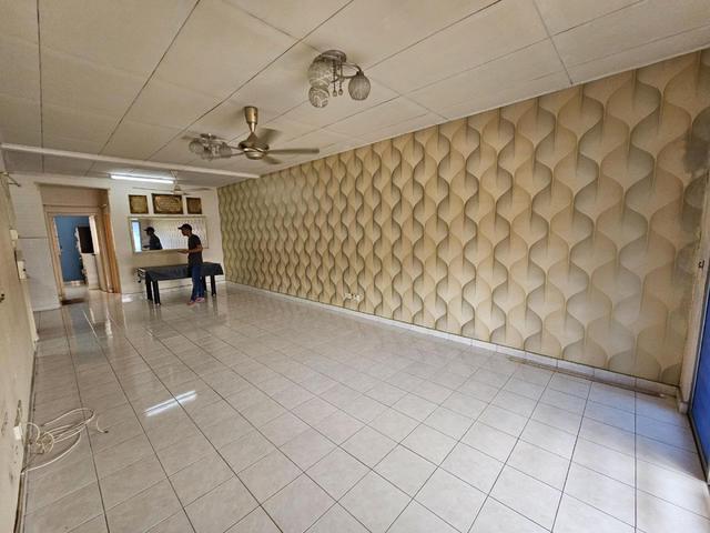 RENOVATED UPPER FLOOR Townhouse Bandar Seri Putra Bangi Near Masjid