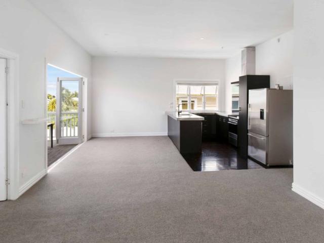 Renovated villa in prime Onehunga location!