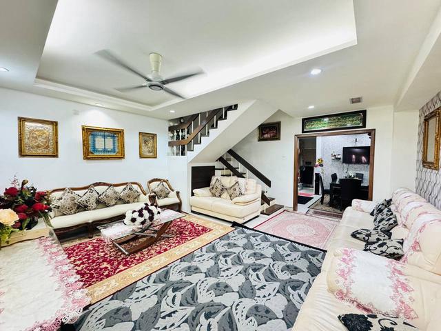 RENOVATEDDouble Storey Taman Sri Gombak Fasa 7 Batu Caves