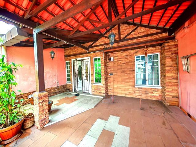 RENOVATEDEDTENDED Double Storey Terrace House Taman Serdang Raya