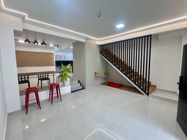 RENOVATEDEXTENDEDOPEN FACINGFREEHOLD2 Storey Terrace Kajang