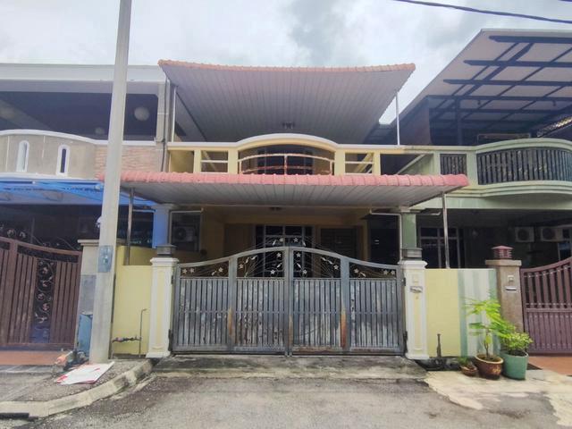 RENOVATEDFULLY FURNISHEDDouble Storey TerraceTaman Aman Putera