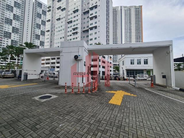 RenovatedFully FurnishedPinang Laguna Waterpark Condominium1010 sf