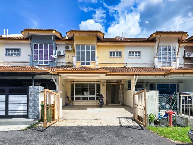 RENOVATEDFURNISHED 2 Storey Terrace Taman Impian Putra Bangi Kajang