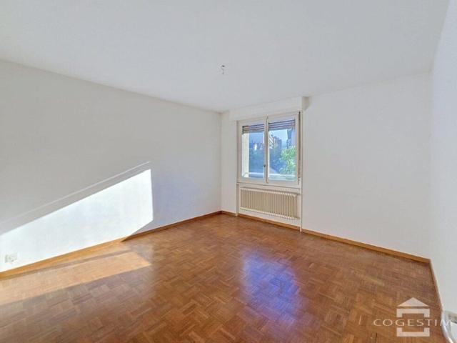 Rénovation complète – 2 pièces au 2ème étage