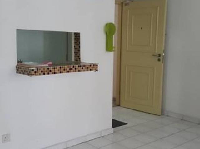Renovation Unit with Tiptop Condition