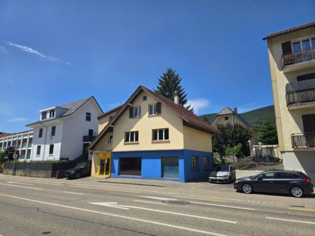 Renovationsbedürftiges Wohn und Geschäftshaus an bester Passantenlage