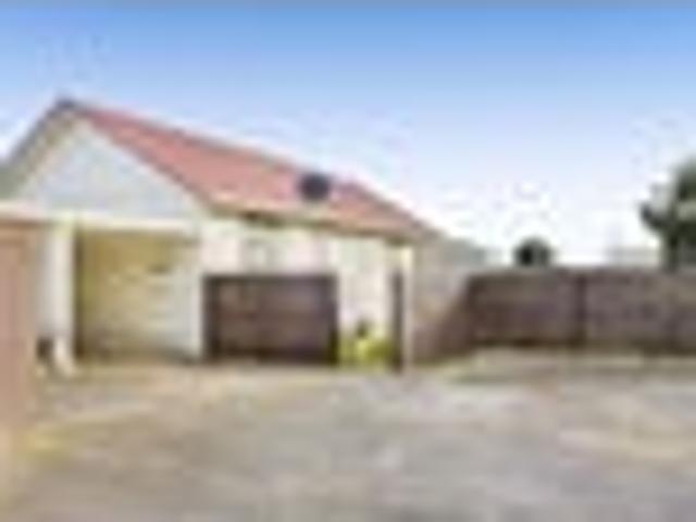 Under offer Standalone House on 505sqm