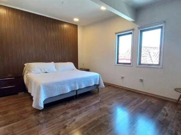 Renovada casa en Las Condes, Barrio tranquilo y residencial! 5 Dormitorios por 12100.00 en Las Condes