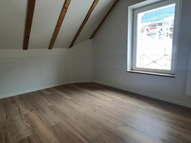 Renove 3.5 pces au 2ème étage au centre du village avec place de parc | dreamo. Ch