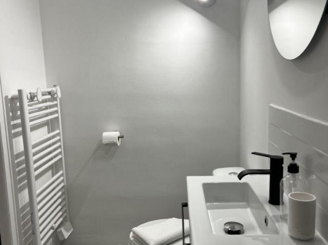 Rénové en CV avec clim / lave linge / box internet