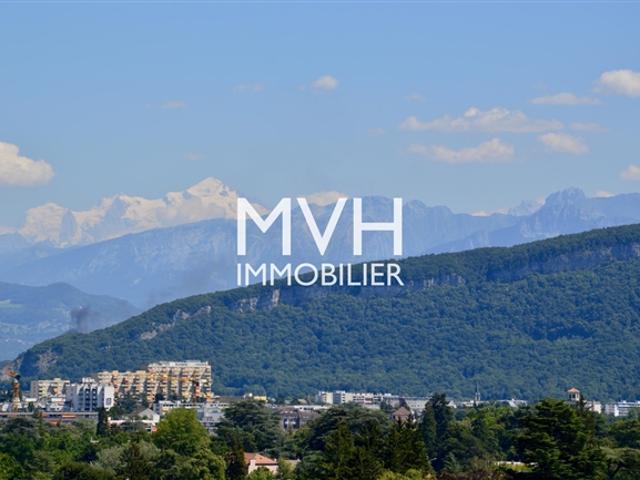 Renovierte Wohnung im 9. Stock mit Blick auf den Mont Blanc
