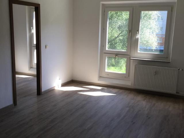 Renovierte & gut geschnittene 1,5 Zimmer Wohnung mit EBK & Badewanne in Rostock Toitenwinkel