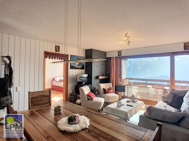 Renovierte Wohnung, mit freiem Blick auf die Alpen, nach Süden ausgerichtet