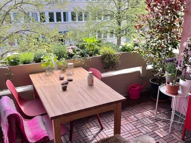 Renovierte Wohnung mit großer Loggia in Lichterfelde West nahe der Uni und des Botanischen Gartens