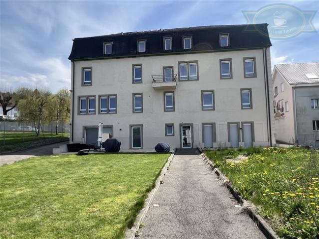 Renovierte Wohnung mit Terrasse und Garten, separater Eingang