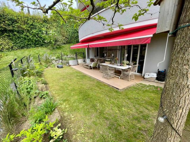 Renovierte 3.5 Zimmerwohnung mit Terrasse & Garten, ruhig