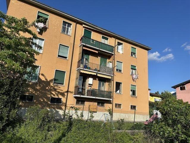 renovierte 3.5 Zimmerwohnung im 2. OG beim Bahnhof Appartamento rinnovato di 3.5 locali nel secondo piano vicino alla stazione
