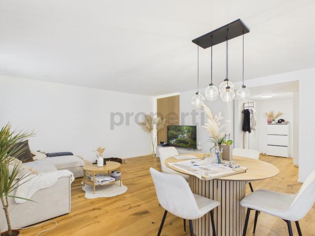 Renovierte 3.5 Zimmer Wohnung mit privatem Gartensitzplatz und moderner Ausstattung
