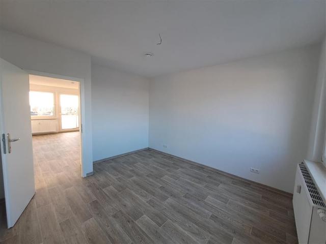 Renovierte 3 Raum Wohnung mit Balkon