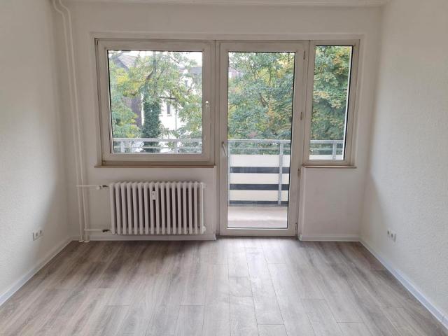 Renovierte 3 Zimmer Wohnung im 1.OG zu vermieten! 1 Nettokaltmiete frei 2.Monat