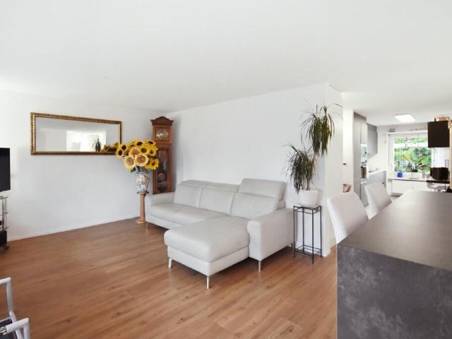 Renovierte 4.5 Zimmer Eigentumswohnung