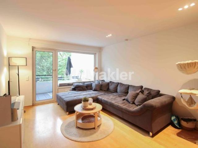 Renovierte 4 Zi ETW mit Balkon in Nordenstadt