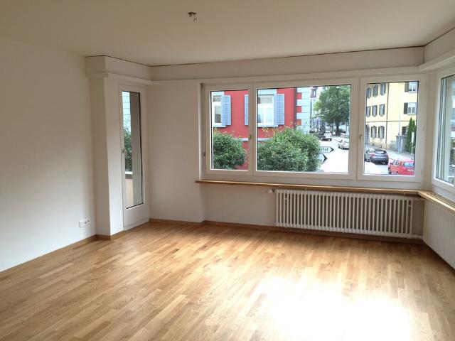 Renovierte 4 Zimmer Altbauwohnung im Zentrum von Cham