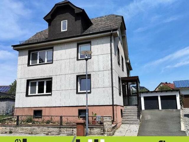 Renoviertes Zweifamilienhaus in der prämierten Gemeinde Issigau