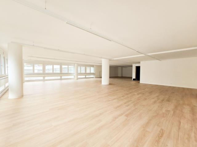Renoviertes Büro von 230m2 – Stadtzentrum von Lausanne