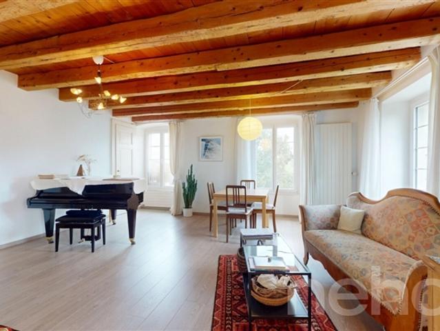 Renoviertes Dorfhaus mit Garten und hohem Potenzial