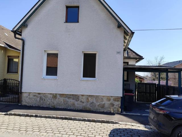 Renoviertes Einfamilienhaus mit Garten und Terrasse in Winzendorf