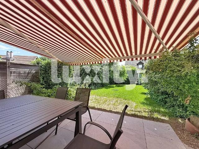 Renoviertes Familienhaus mit Garten – nur einen Steinwurf vom See und dem Bahnhof entfernt – Gland