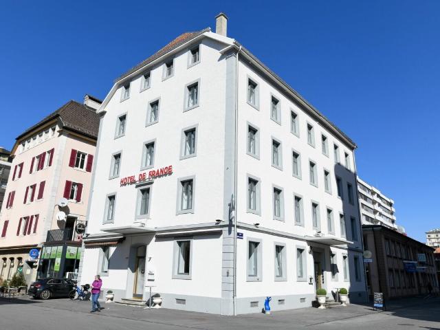 Renoviertes Familienhotel – Centre La Chaux de Fonds