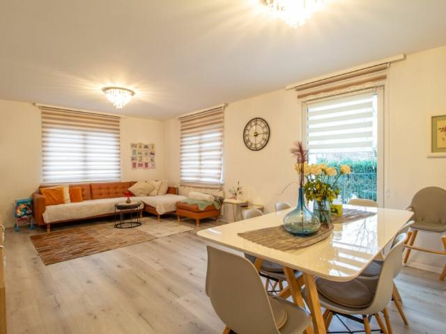 Renoviertes freistehendes 6.5 Zi. Einfamilienhaus mit Garten, Terrasse und Garagenbox