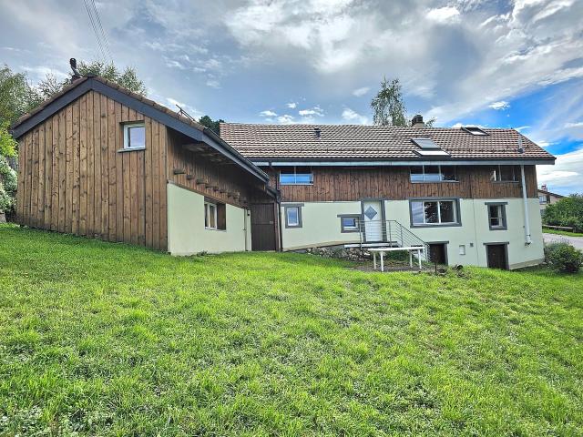 Renoviertes Haus mit viel Charakter!