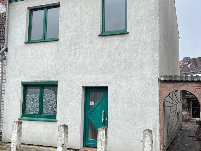 RESERVIERT Renoviertes Reihenendhaus in Bremen Osterfeuerberg