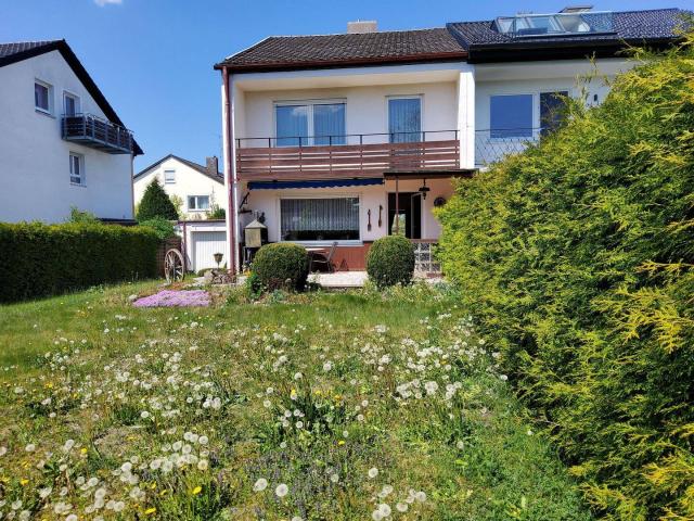 Renovierungsbedürftige DHH mit tollem Grundstück in ruhiger Bestlage von Puchheim
