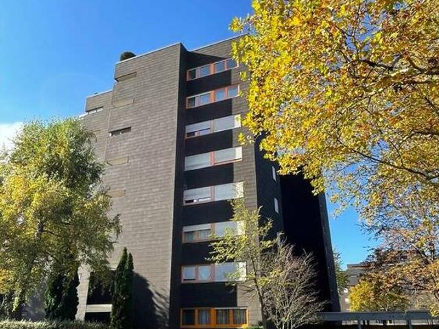 Renovierungsbedürftige 3,5 Zi. OG Wohnung in Ludwigsburg Oßweil