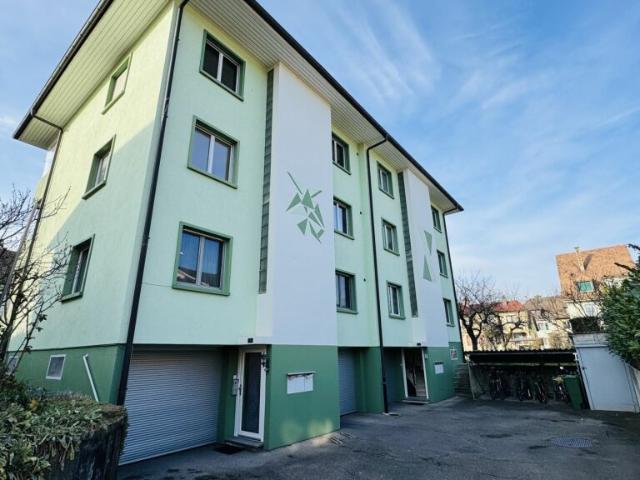 Renovierungsbedürftige 3 Zimmer Wohnung im 1. OG ohne Lift – mit Balkon und Keller